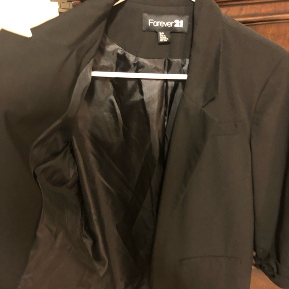 Blazer - Picture 3 of 6